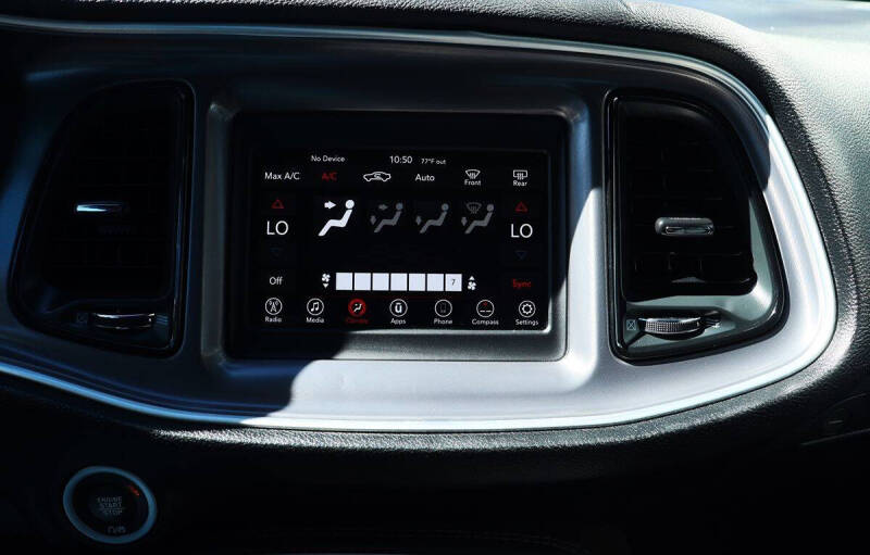 2019 Dodge Challenger SXT