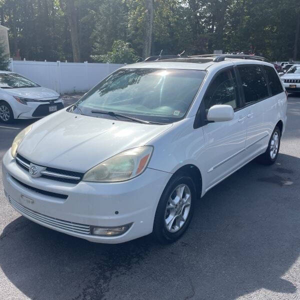 2004 Toyota Sienna for sale at Green Light Auto in Bridgeton, NJ