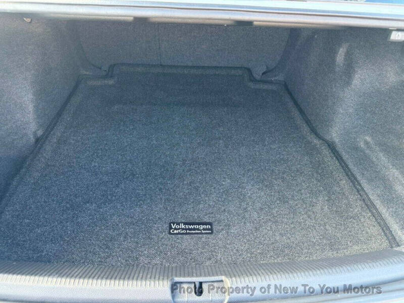 2021 Volkswagen Passat R-Line