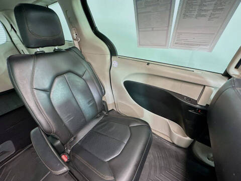 2019 Chrysler Pacifica Touring L
