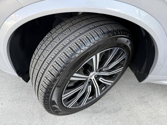2024 Volvo XC90 B6 Plus Bright Theme 7P