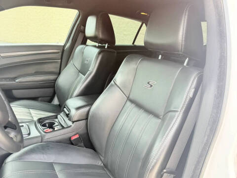 2015 Chrysler 300 S