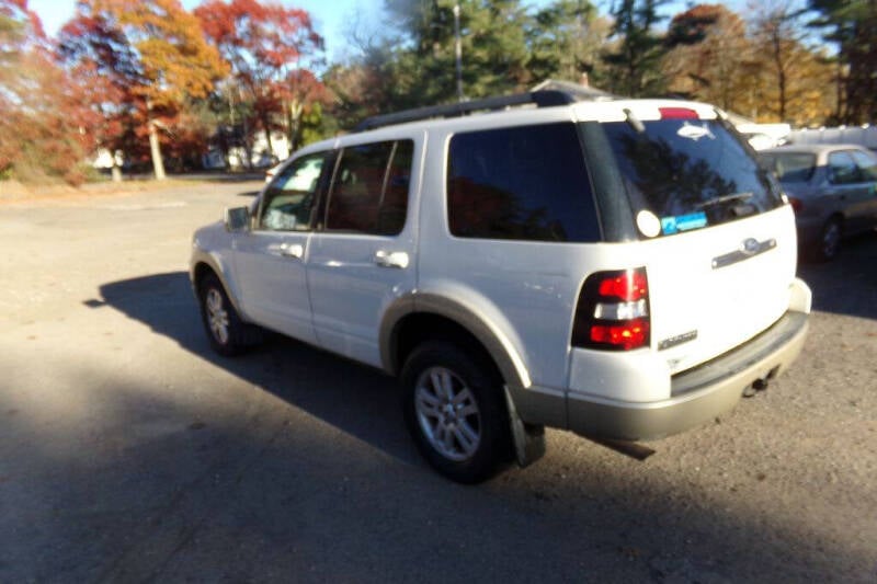 2010 Ford Explorer Eddie Bauer photo 7