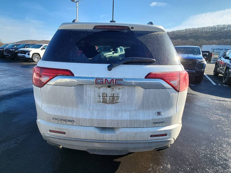 2019 GMC Acadia Denali