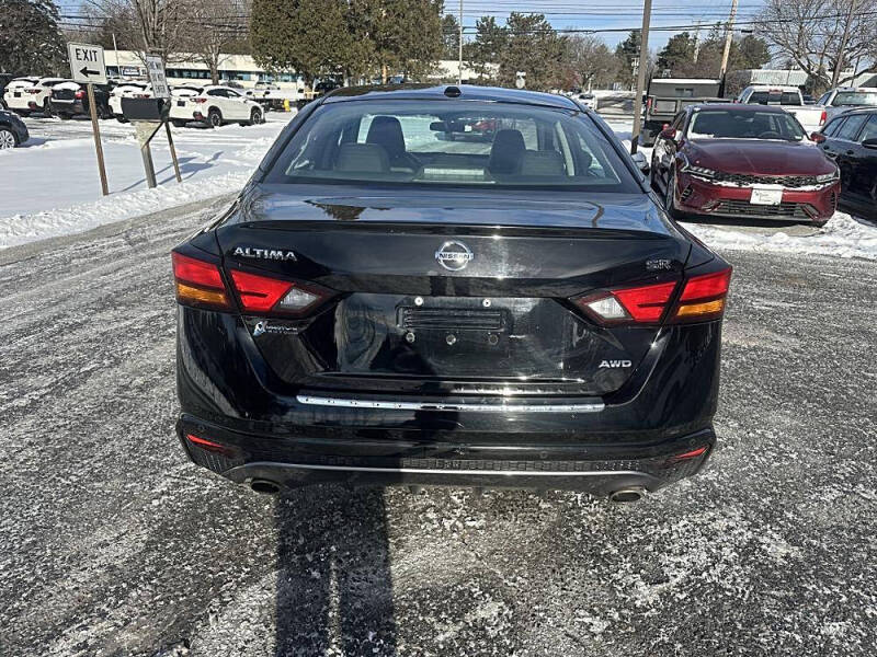 2020 Nissan Altima 2.5 SR