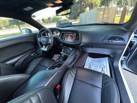 2016 Dodge Challenger SRT 392