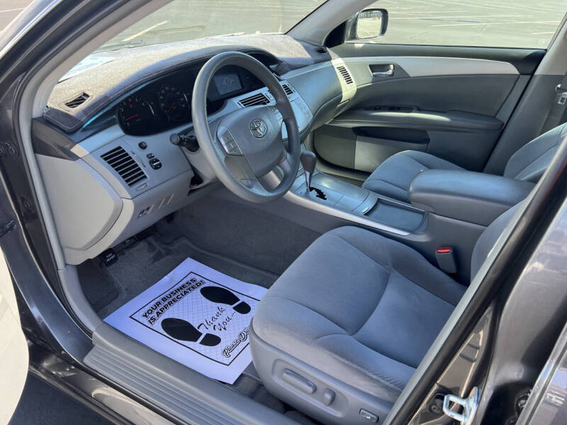 2008 Toyota Avalon XL