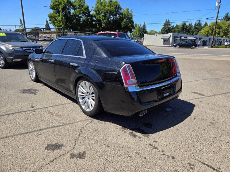 2012 Chrysler 300 C