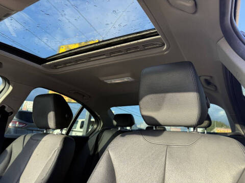 2015 BMW 3 Series 320i