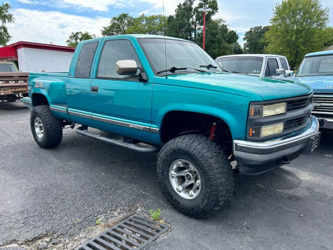 1994 Chevrolet C/K 1500 Series for sale at FIREBALL MOTORS LLC in Lowellville OH