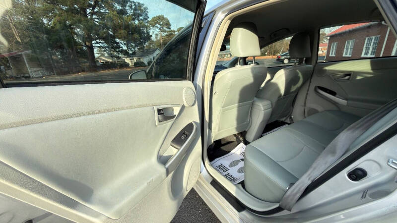 2012 Toyota Prius Two