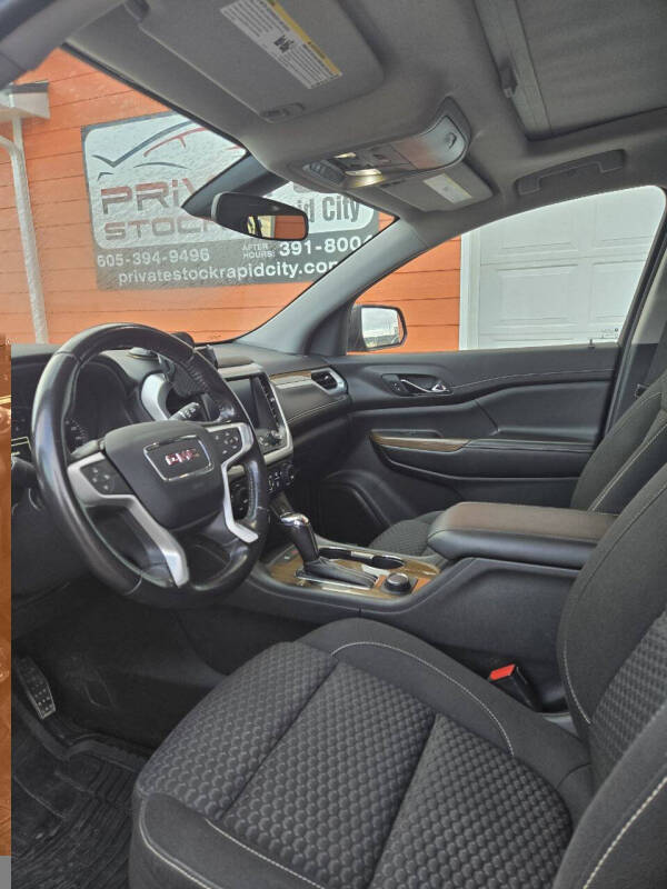 2019 GMC Acadia SLE-2