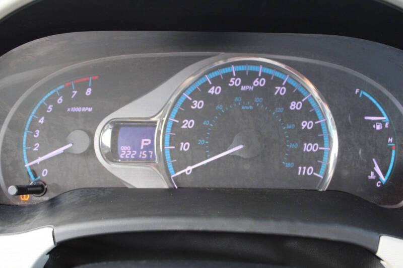 2011 Toyota Sienna XLE 7-Passenger Auto Access Seat