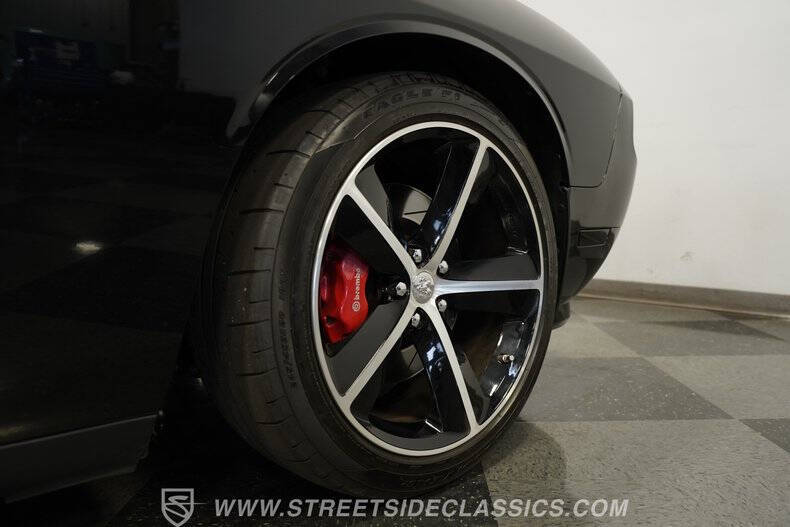 2010 Dodge Challenger SRT8