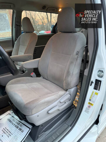 2015 Toyota Sienna L 7-Passenger