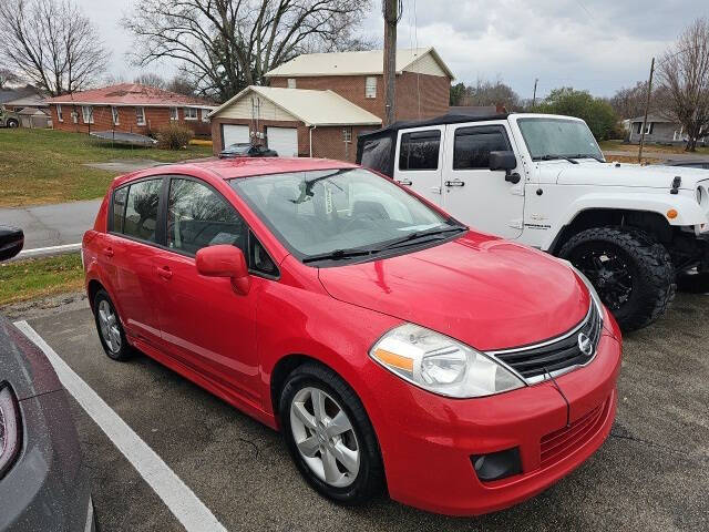 2012 Nissan Versa 1.8 SL