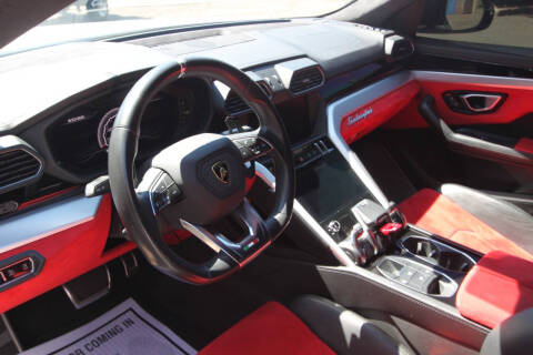 2019 Lamborghini Urus