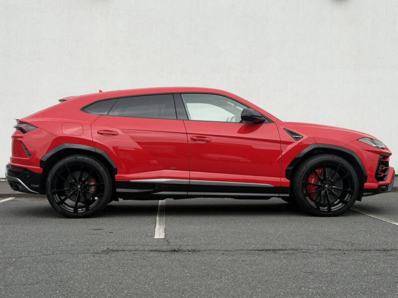 2020 Lamborghini Urus