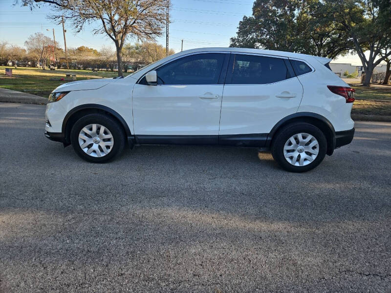 2020 Nissan Rogue Sport S photo 6