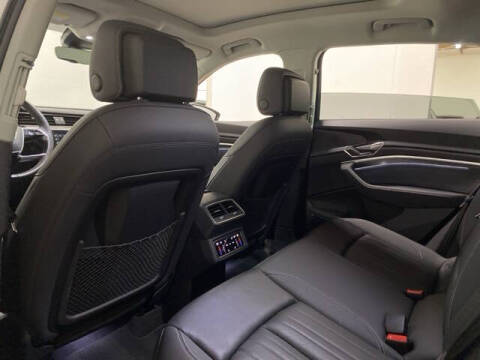 2024 Audi Q8 e-tron quattro Premium Plus