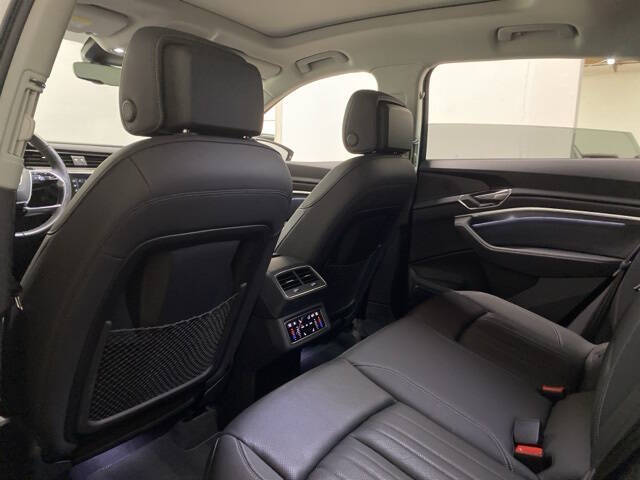 2024 Audi Q8 e-tron quattro Premium Plus