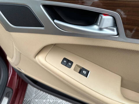 2016 Hyundai Genesis