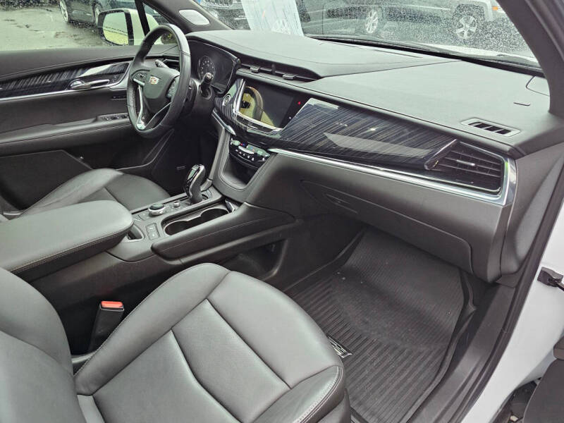 2023 Cadillac XT6 Premium Luxury