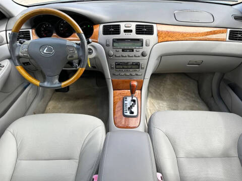 2005 Lexus ES 330