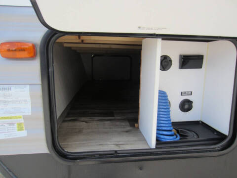 2022 Coleman Lantern Series 242BH