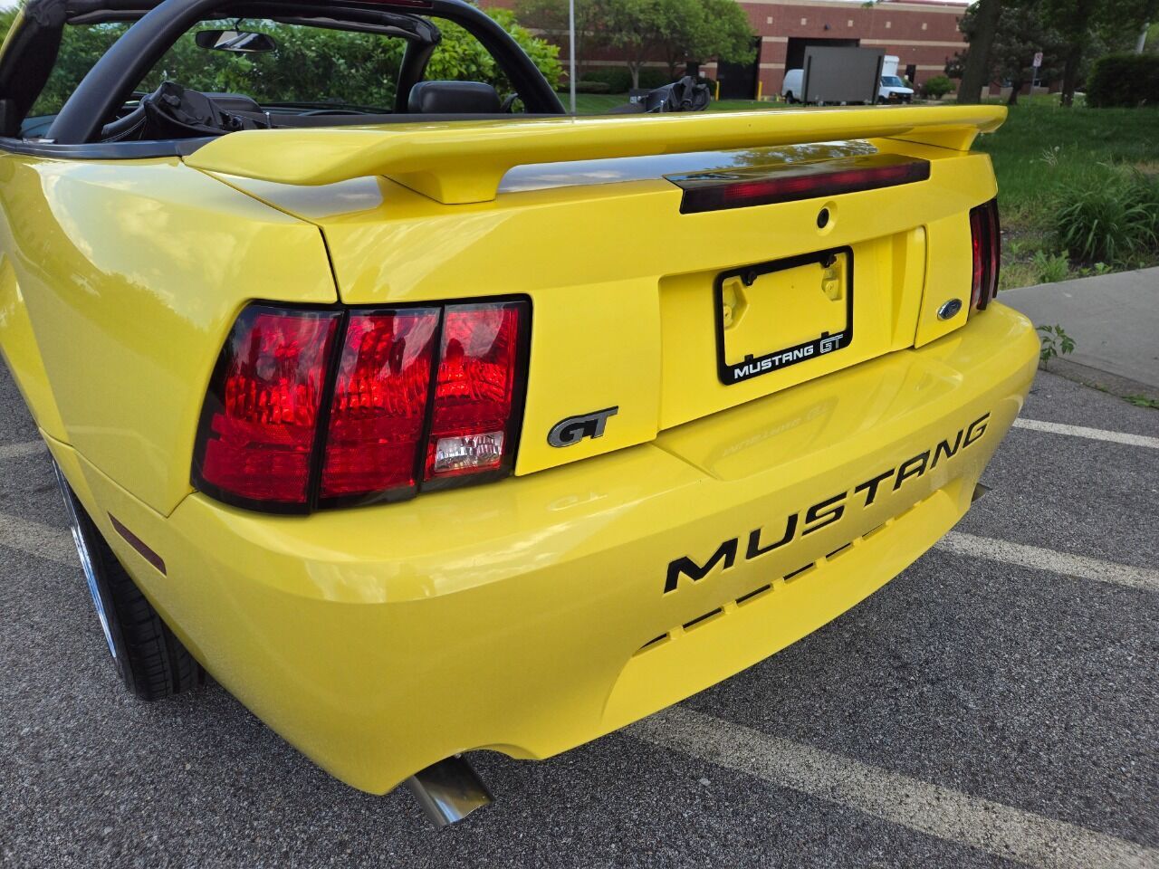 2001 Ford Mustang 41