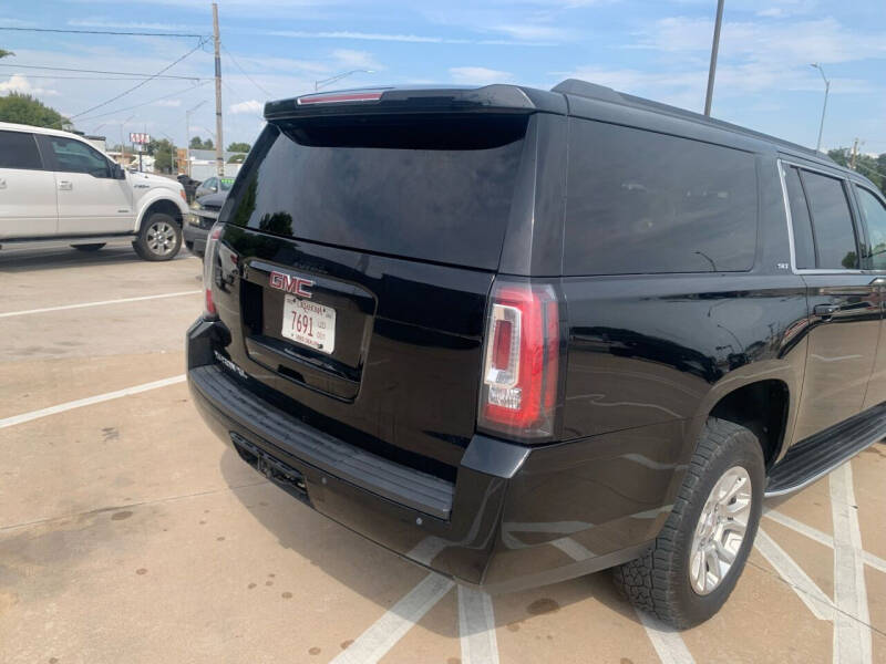 2017 GMC Yukon XL SLT