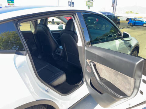 2023 Tesla Model Y Performance