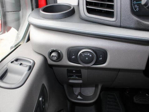 2025 Ford Transit 250