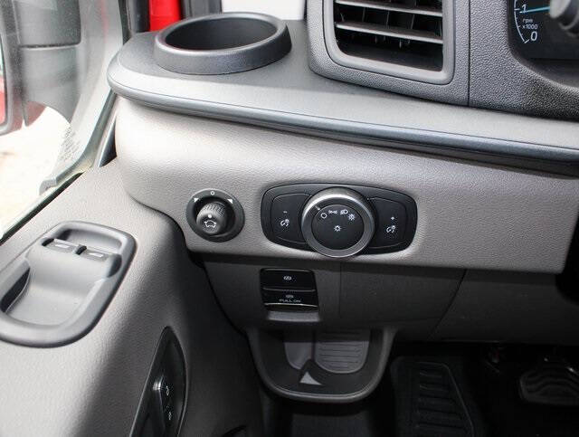 2025 Ford Transit 250