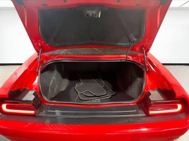 2018 Dodge Challenger 392 HEMI Scat Pack Shaker