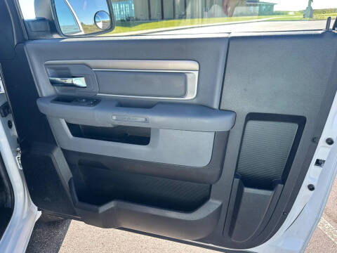 2013 RAM 1500 SLT