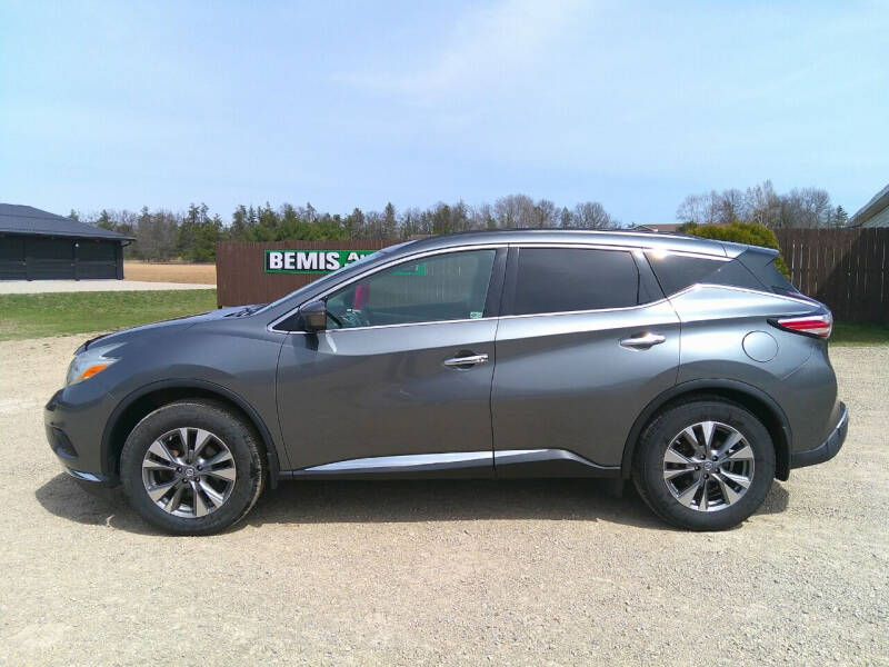 2016 Nissan Murano SV photo 2