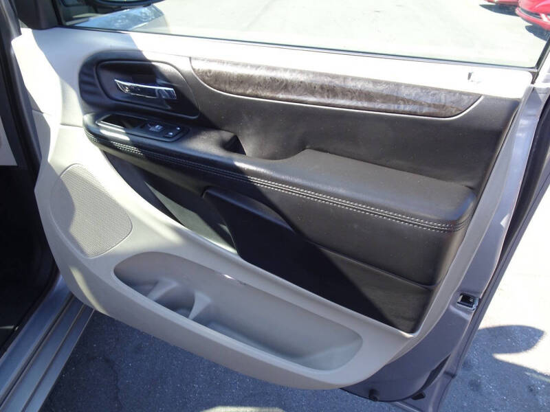 2013 Dodge Grand Caravan American Value Package