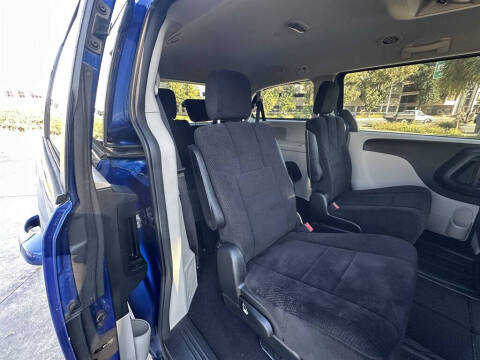 2013 Dodge Grand Caravan SE