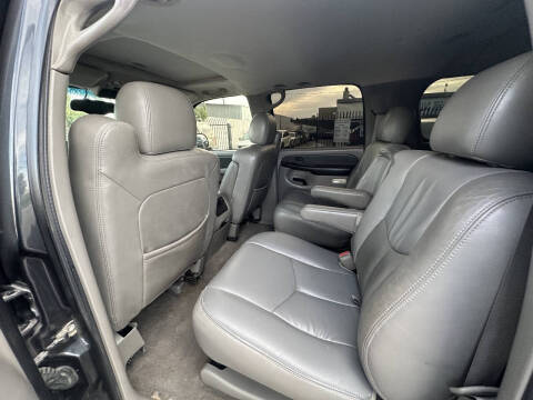 2003 GMC Yukon XL 2500 SLE
