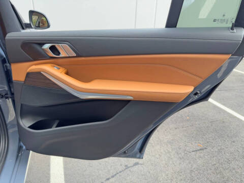 2023 BMW X7 xDrive40i