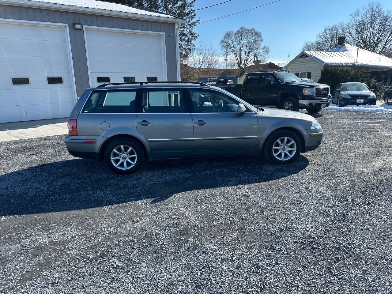 2004 Volkswagen Passat for sale at PEAK VIEW MOTORS in Mount Crawford, VA