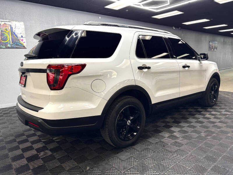 2019 Ford Explorer