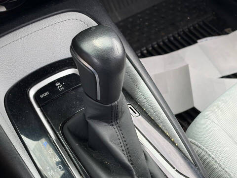 2019 Toyota Corolla Hatchback SE