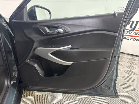 2025 Chevrolet Trax LS