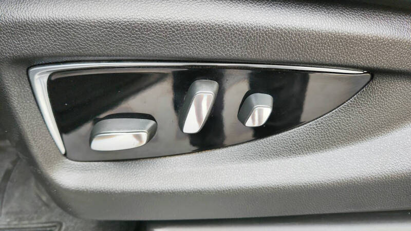 2018 Cadillac Escalade ESV Luxury