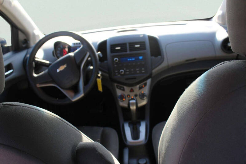 2012 Chevrolet Sonic LS