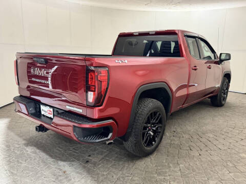 2024 GMC Sierra 1500 Elevation Standard
