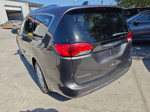 2019 Chrysler Pacifica Touring L