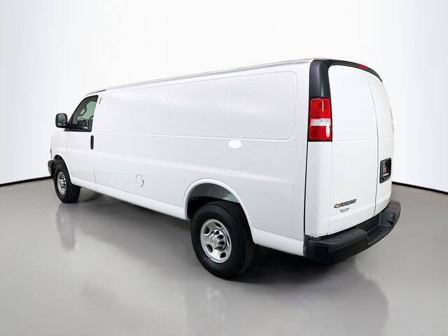 2026 Chevrolet Express 2500